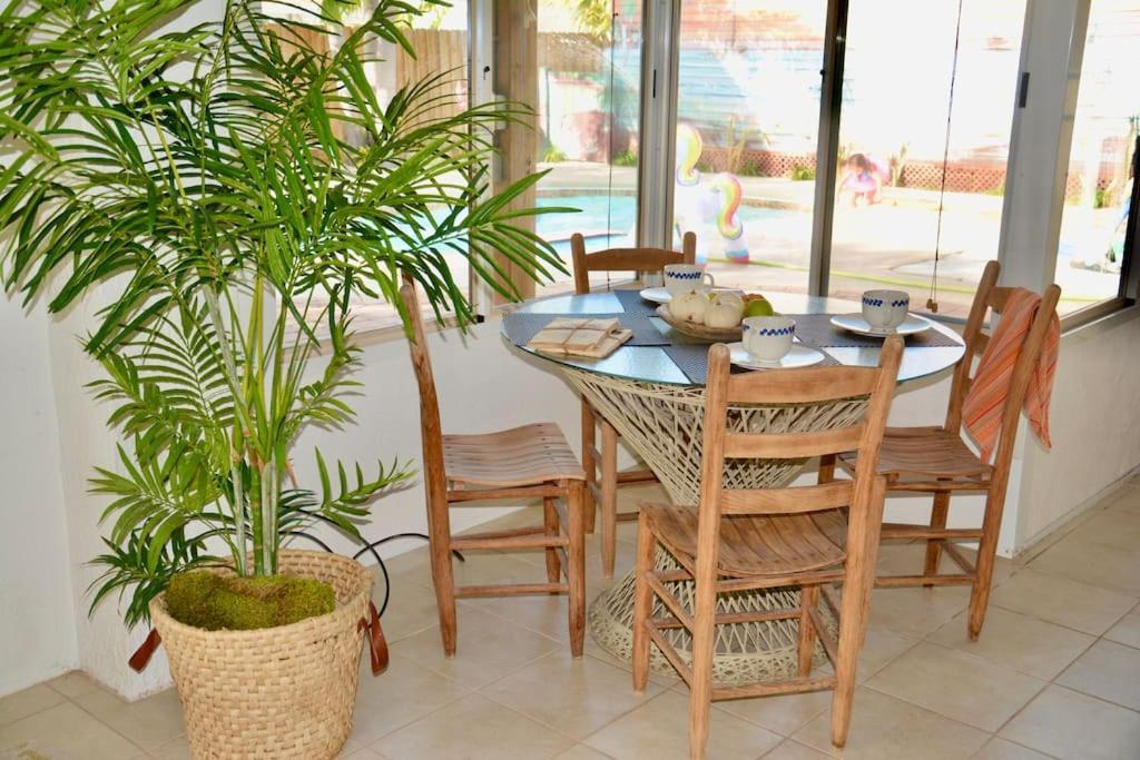 Tropical Island Escape Near Disney, Beach, Cruise Merritt Island エクステリア 写真