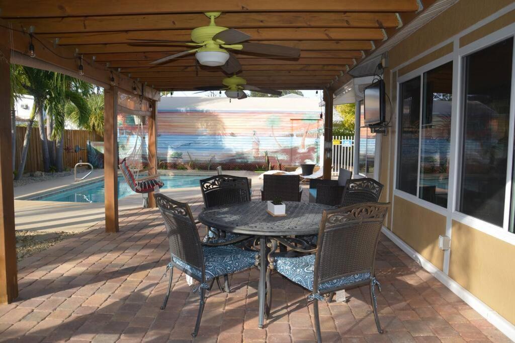 Tropical Island Escape Near Disney, Beach, Cruise Merritt Island エクステリア 写真