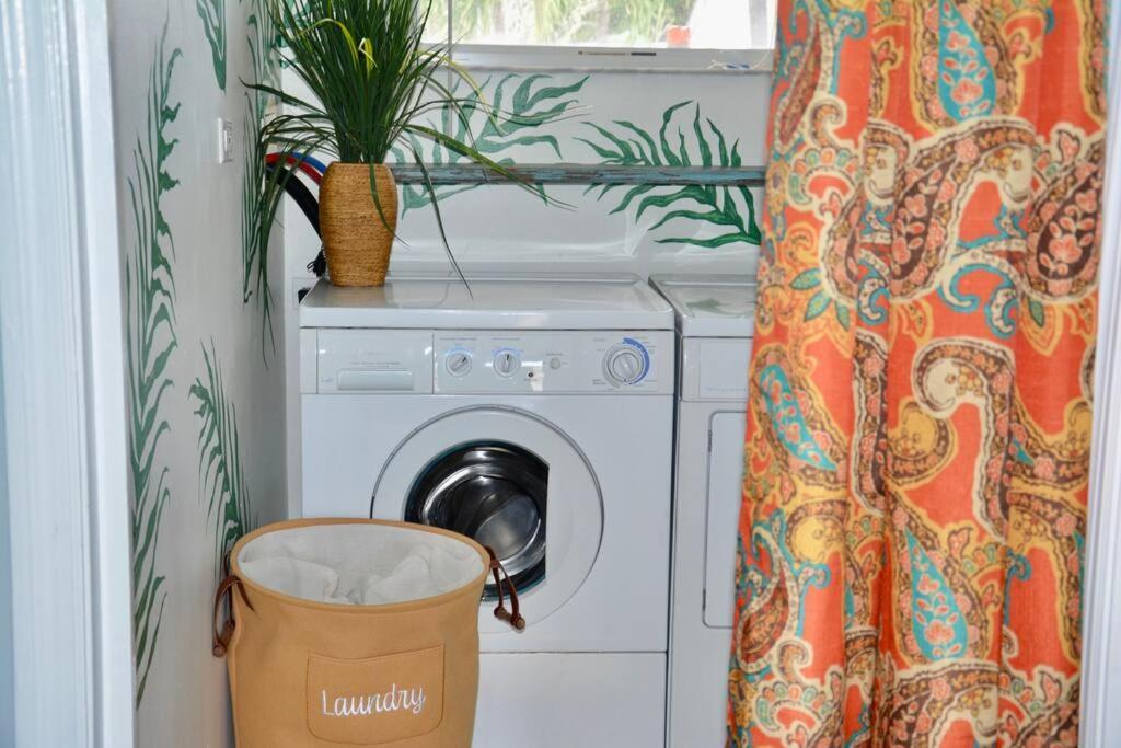 Tropical Island Escape Near Disney, Beach, Cruise Merritt Island エクステリア 写真